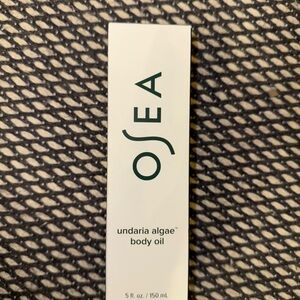BRAND NEW OSEA Undaria Algae Body Oil - White